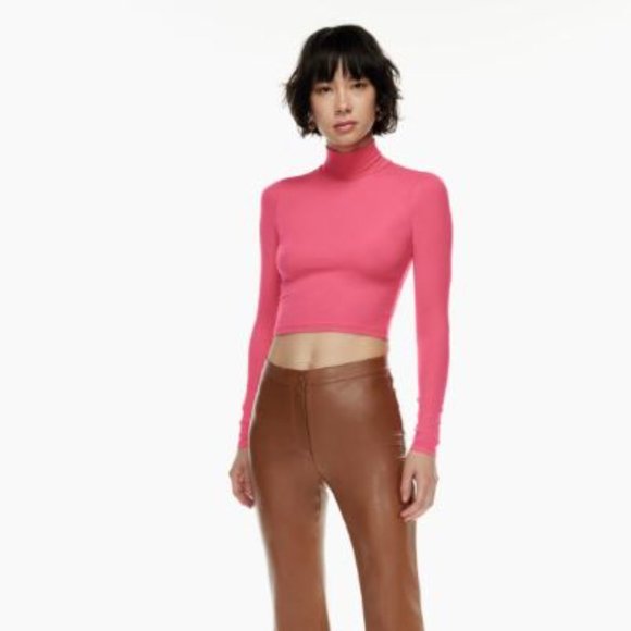 Wilfred Only Cropped Turtleneck - Picture 2 of 7